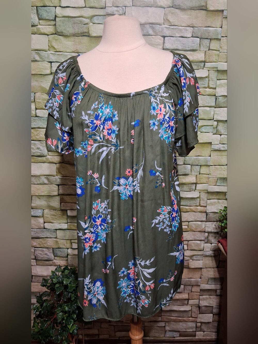 Terra & Sky Olive Green Floral Off-Shoulder Tunic